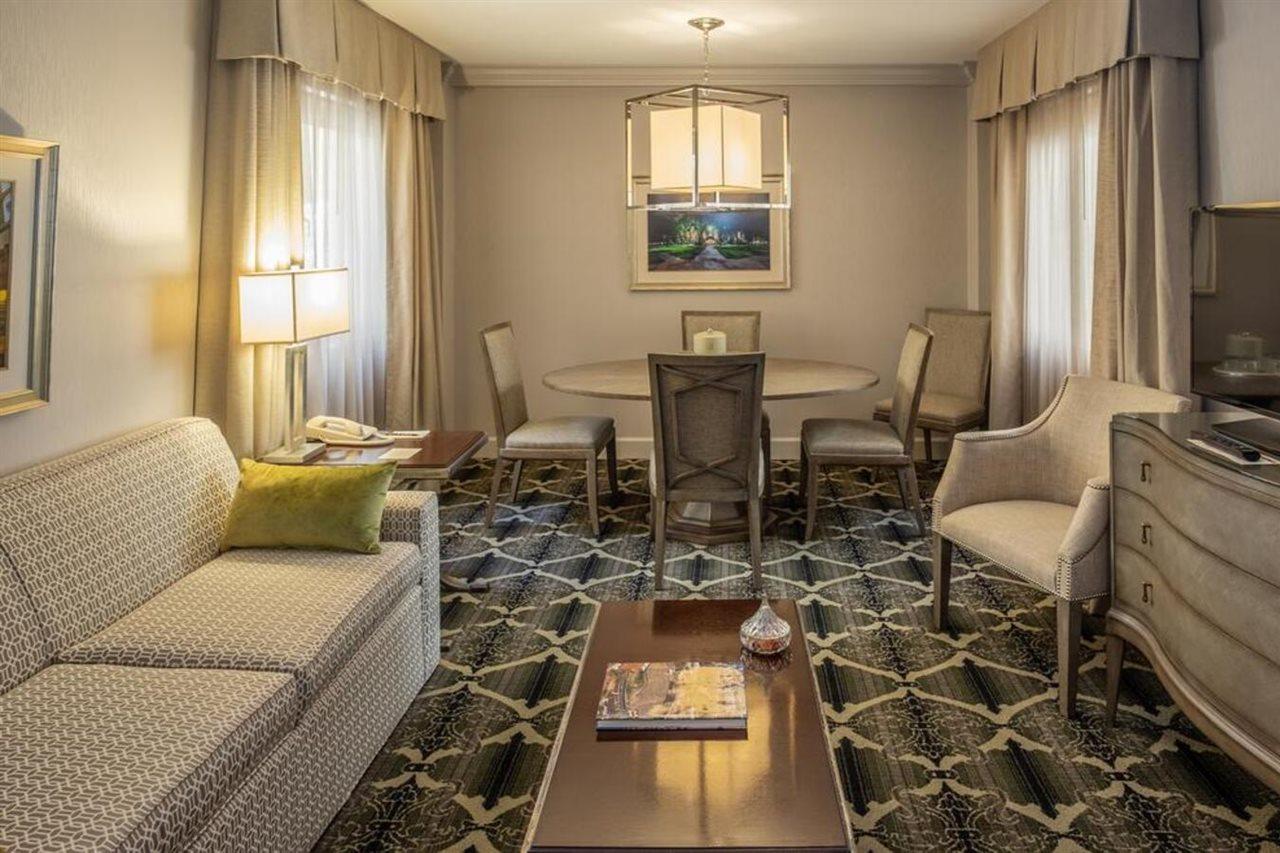 Bell Tower Hotel Ann Arbor Ngoại thất bức ảnh