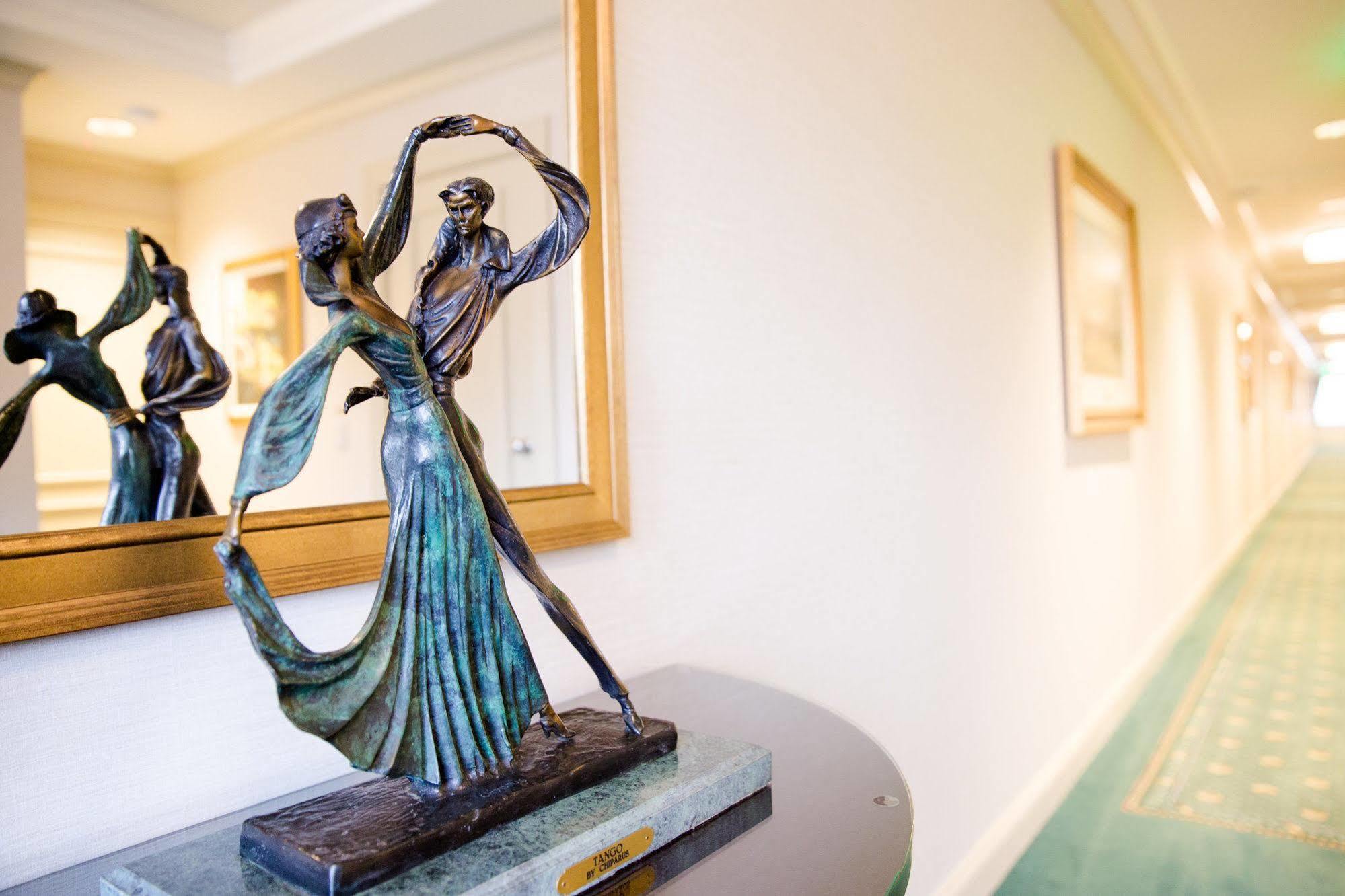 Bell Tower Hotel Ann Arbor Ngoại thất bức ảnh